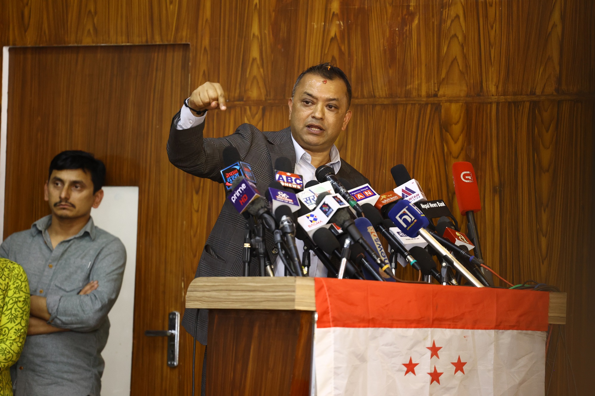 काठमाडौं ४ बाट गगन थापा सर्वसम्मत सिफारिस
